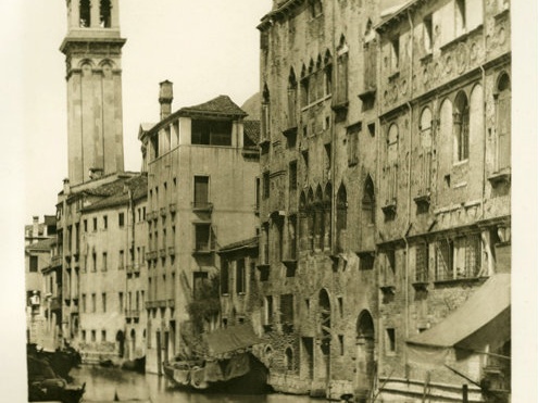 Ferdinand Ongania. Graikų kanalas, žiūrint nuo Pietos tilto. Fotograviūra. 1891 m.