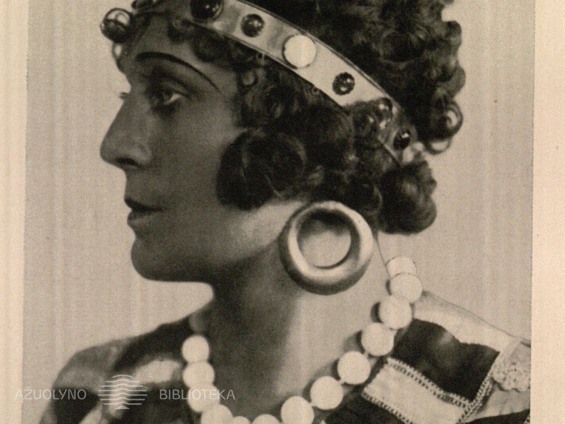 Vladislavos Grigaitienės „Aida“: Foto Zinaido