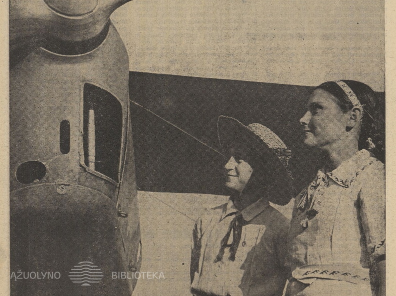 Etnizuota apranga. Jaunasis ūkininkas.-1939, nr. 21, p. titulinis.