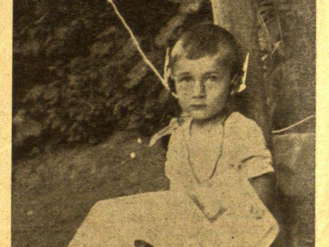 „Štai kur tikras „radio zuikis!“ Bangos.-1932, nr. 35, p. 79.